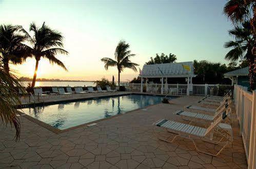 Tradewinds Resort By Resortquest Брадентон-Бич Экстерьер фото